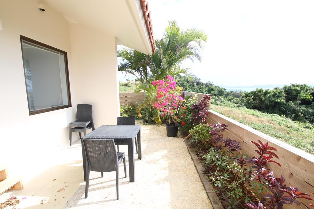 Hotel Ocean Hills Kouri à Nakijin Extérieur photo