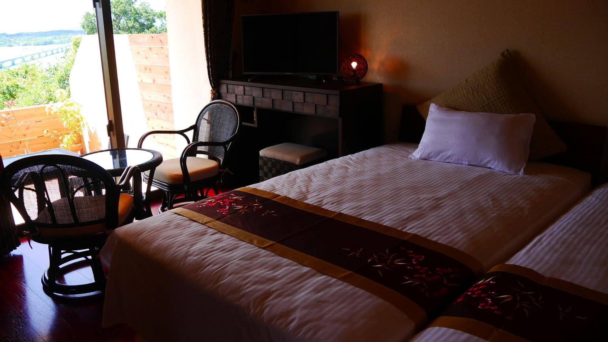 Hotel Ocean Hills Kouri à Nakijin Extérieur photo
